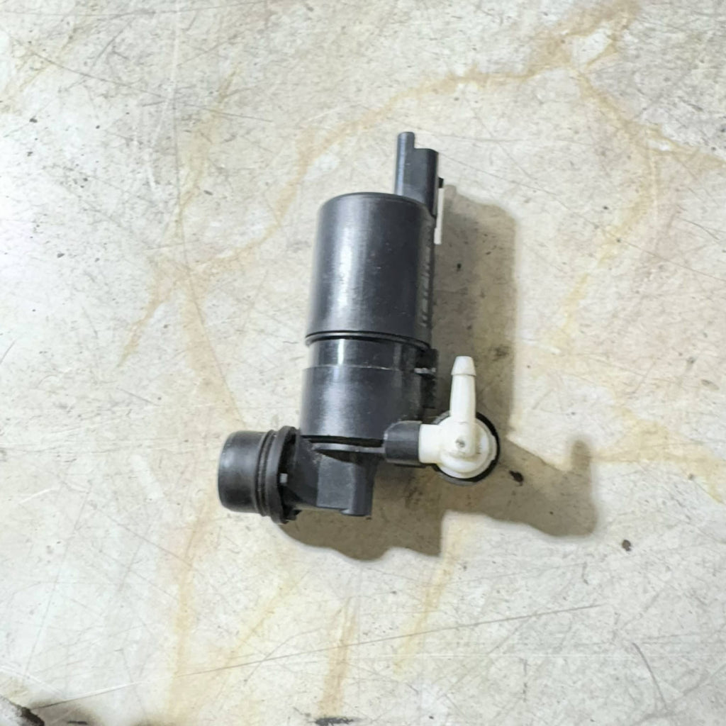 RENAULT DACIA NISSAN WINDSCREEN WASHER PUMP MONO 2 PIN 286203634R 289200001R