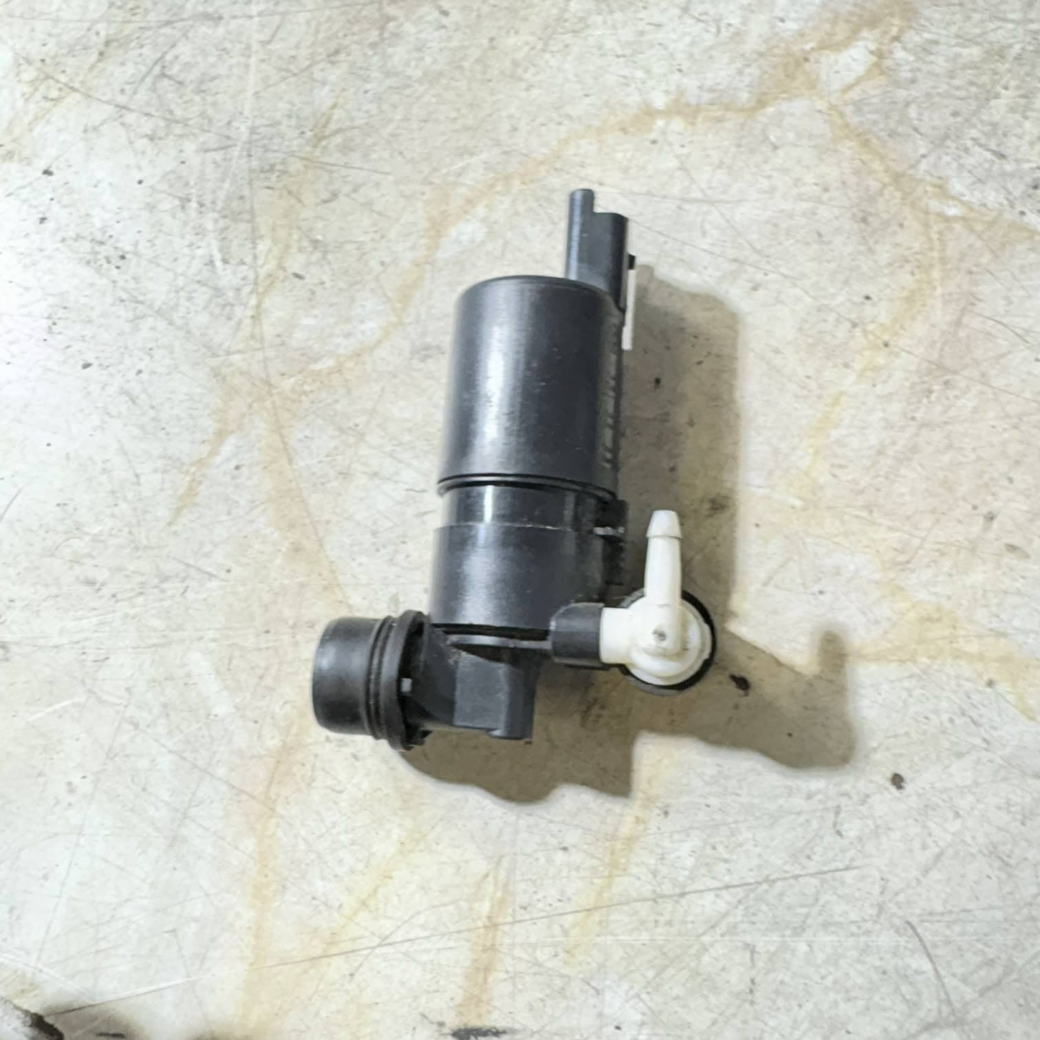 RENAULT DACIA NISSAN WINDSCREEN WASHER PUMP MONO 2 PIN 286203634R 289200001R