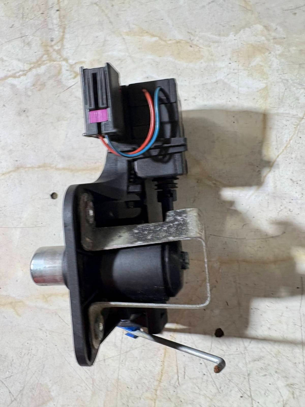 VAUXHALL CORSA C TAILGATE BOOT CENTRAL LOCING MOTOR 32505603
