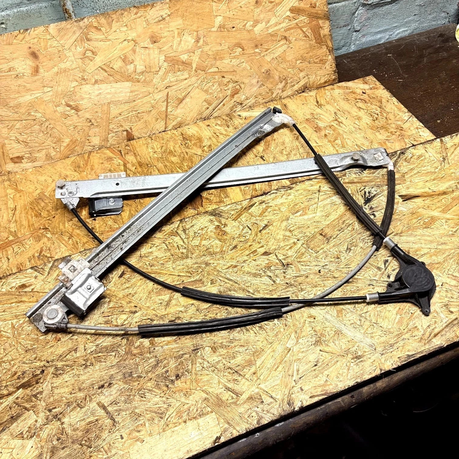 MERCEDES VITO W639 2003-2014 Front Left Electric Window Regulator Without Motor