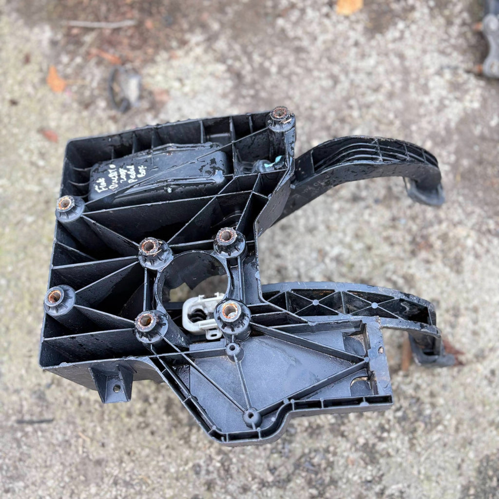 FIAT DUCATO 2006-2014 X250 PEDAL BOX BRAKE AND CLUTCH PEDALS