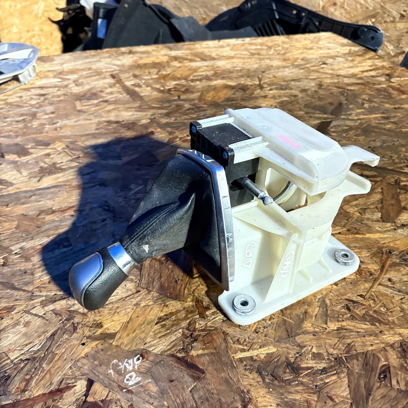 FORD C MAX 5 SPEED MANUAL GEAR BOX SELECTOR 2004-2010