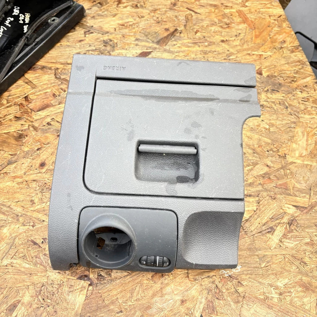 VW Golf Cabrio 1.4 TSI 2011 Dashboard Cubby Box 5K2858368C 15008250