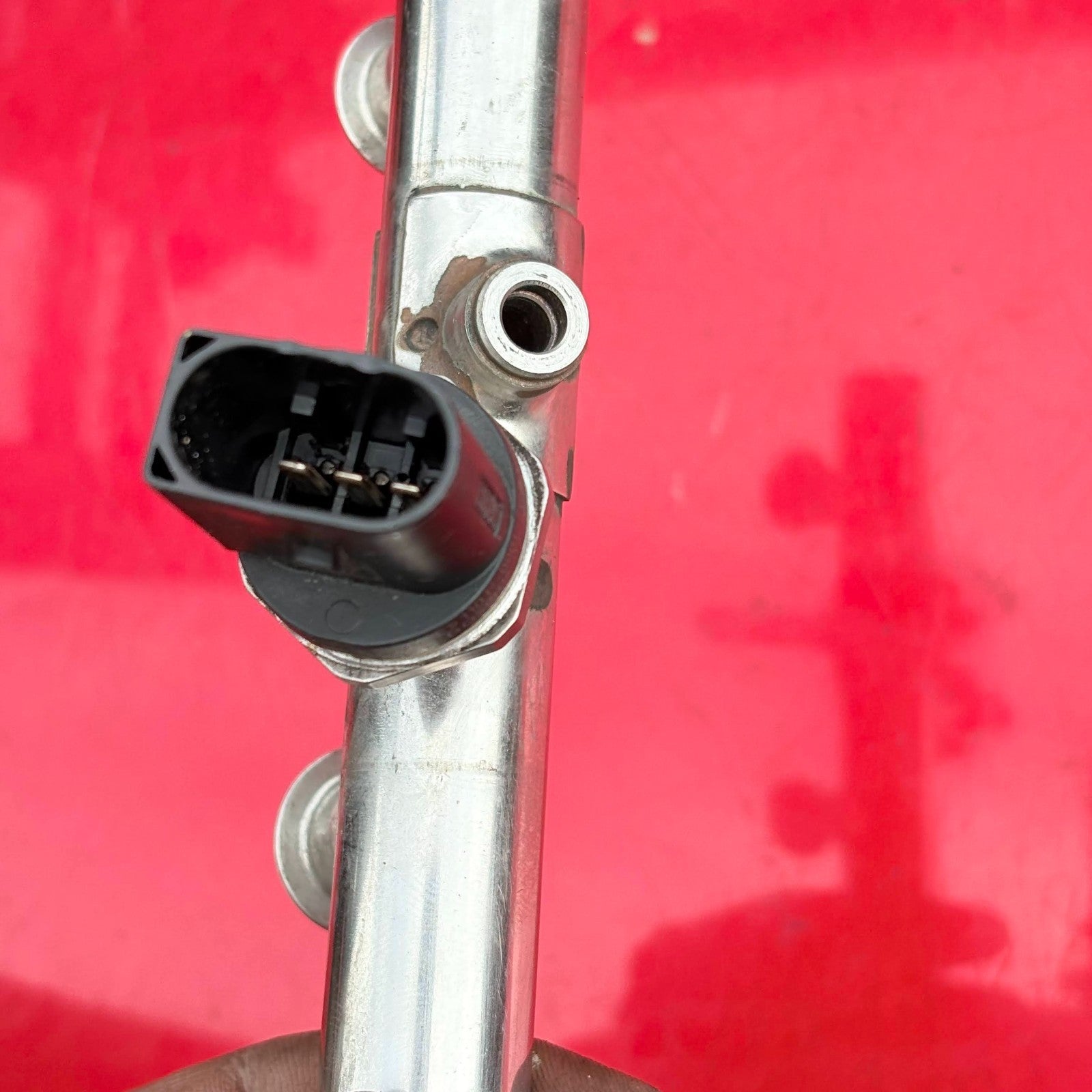 2003-2009 VOLKSWAGEN POLO FUEL RAIL 06K 133 317G
