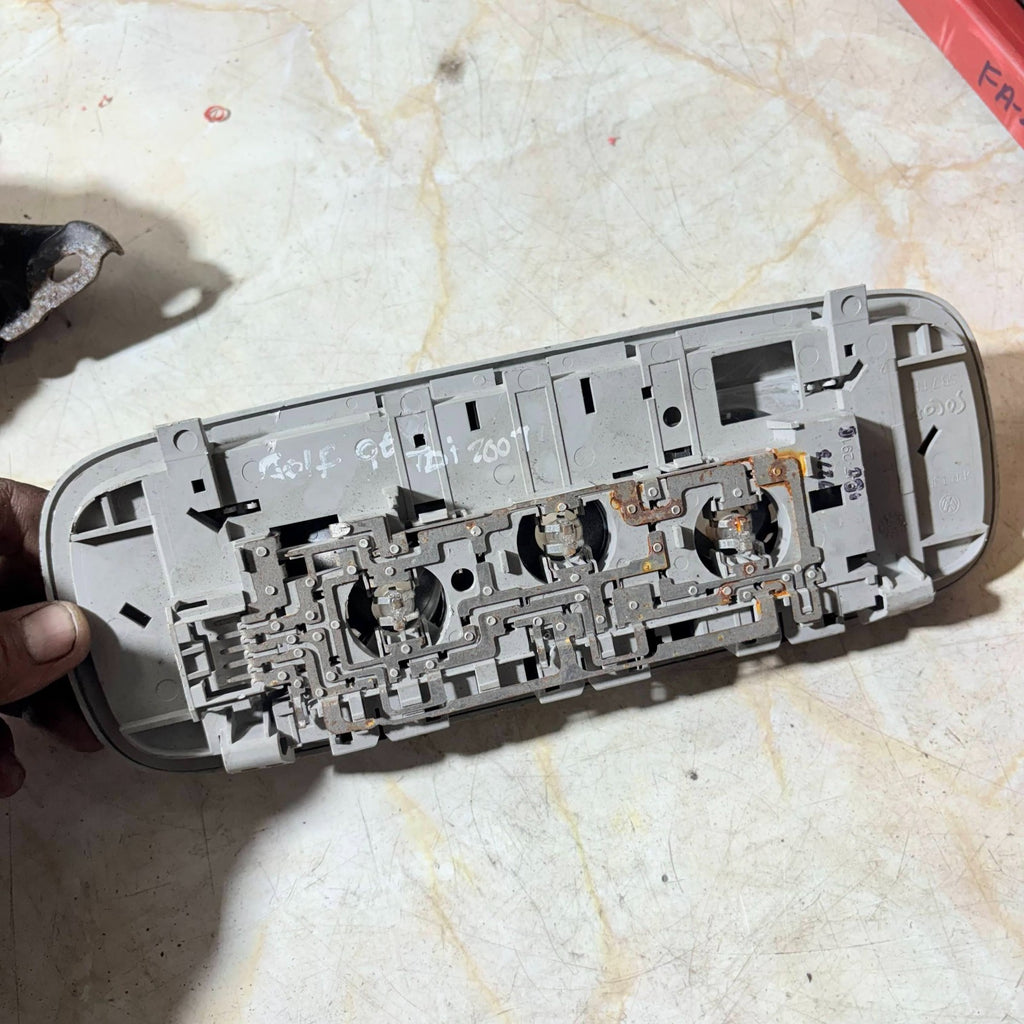 Volkswagen Golf Mk6 2007-2013 Interior Front Roof Reading Light Switch