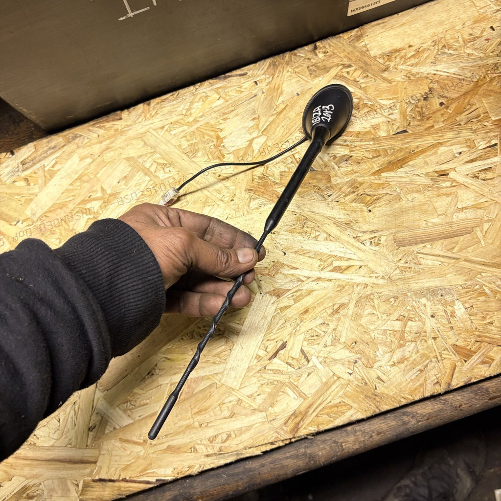 SEAT IBIZA 2002-2013 6L ROOF AERIAL ANTENNA