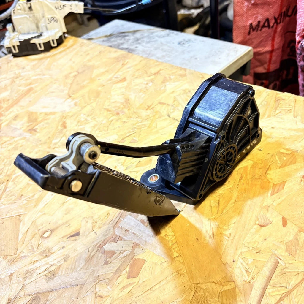 HONDA CIVIC MK8 2012 THROTTLE PEDAL 31308N24 PA66-GF30
