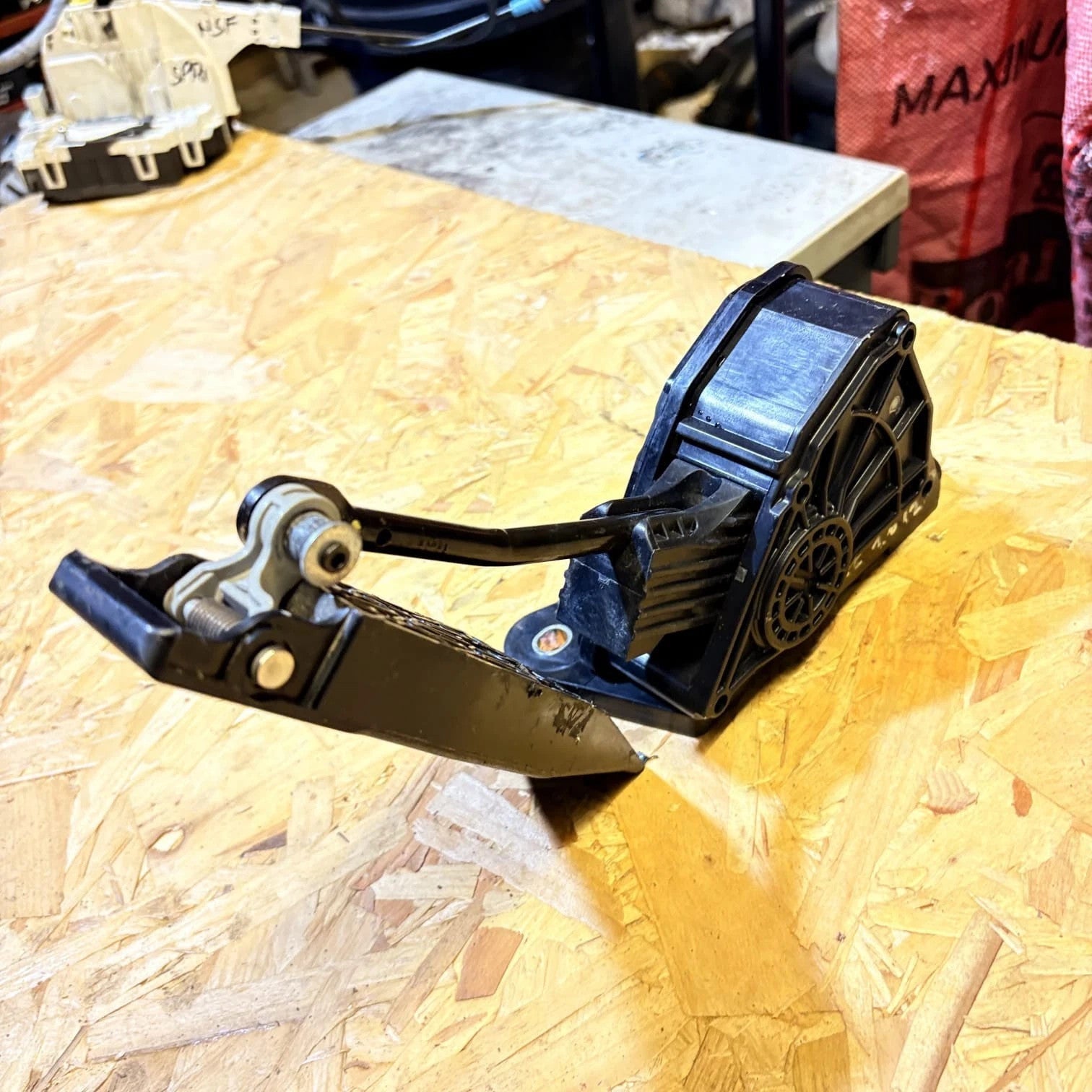 HONDA CIVIC MK8 2012 THROTTLE PEDAL 31308N24 PA66-GF30