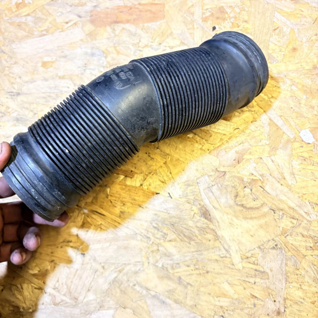 SEAT Ibiza 6L / VW Polo 9N Air Intake Hose Pipe 6Q0129684P 2002-2010