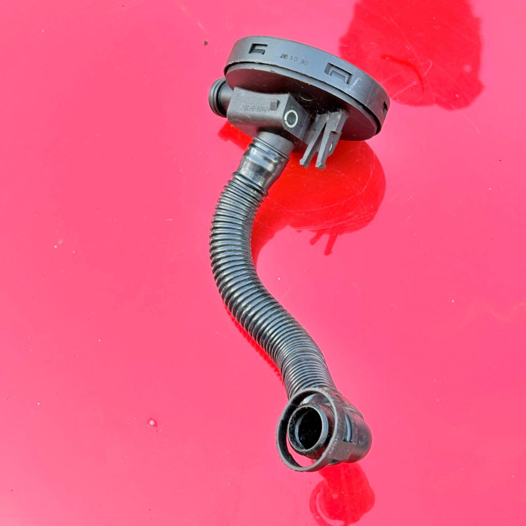 VW Golf GTI Scirocco Audi TT 2.0T PCV Breather Valve Hose 06F129101R 2004-2018