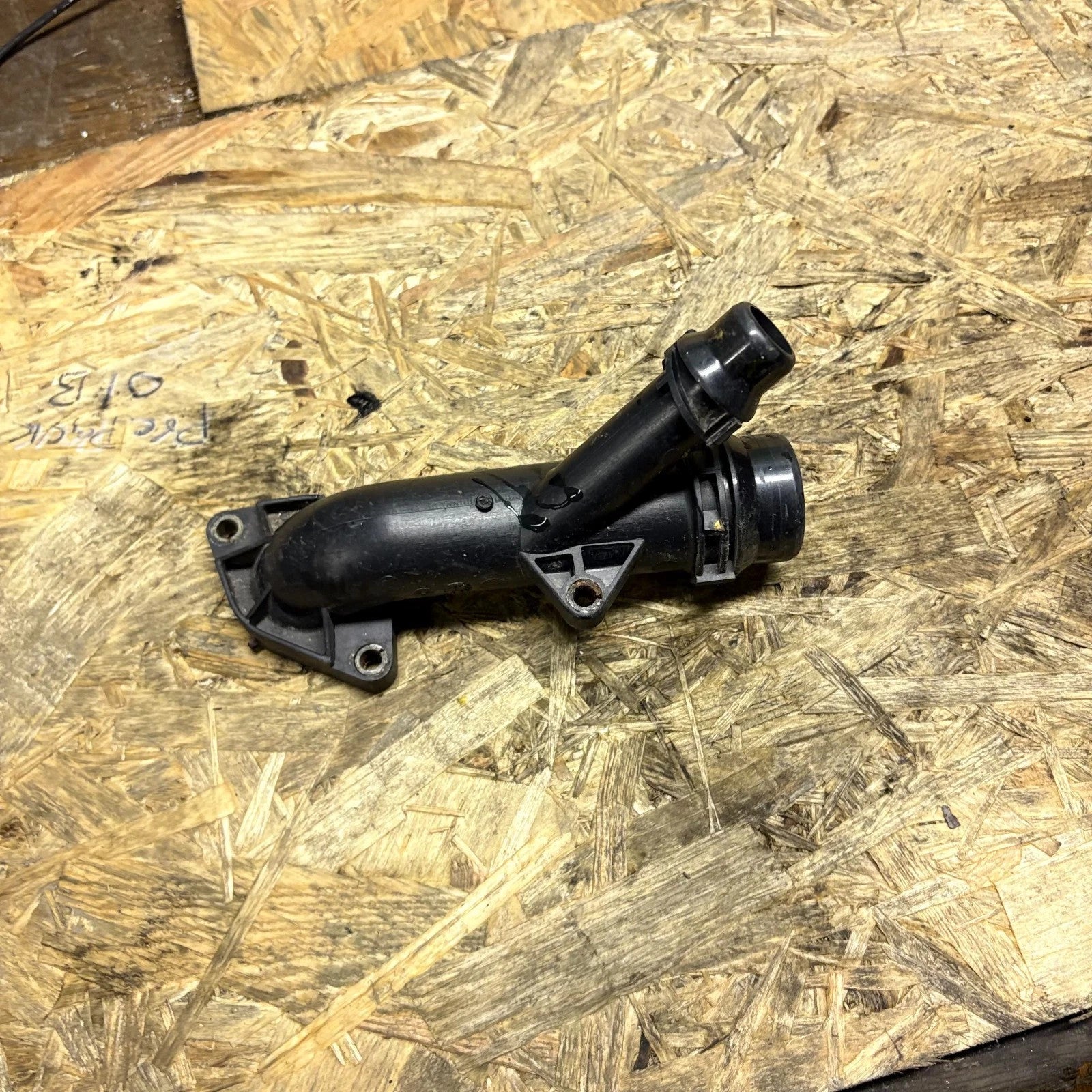 BMW E46 Coupe 2002 Engine Water Outlet Pipe