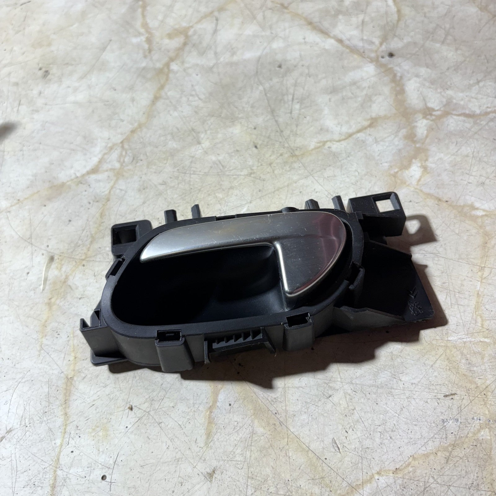 Citroen C3 Mk2 (SC) 2009-2016 Rear Left Passenger Interior Door Handle 1905002