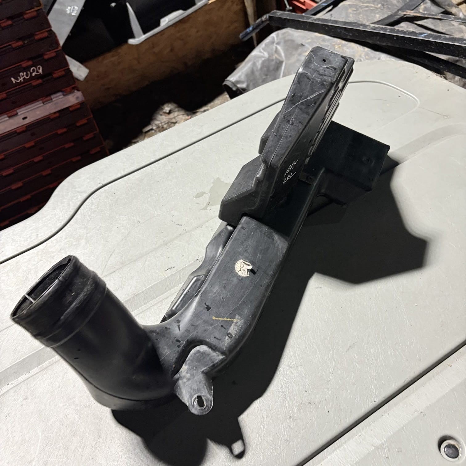 Kia Sedona 2002-2006 Air Intake Pipe 0K51A13330 A13330