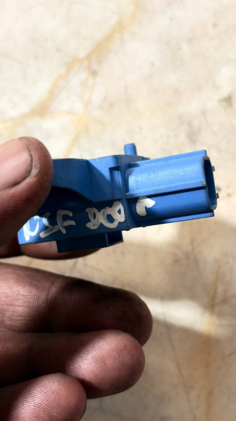 Vw Golf crash sensor relay 1K0 955 557 A