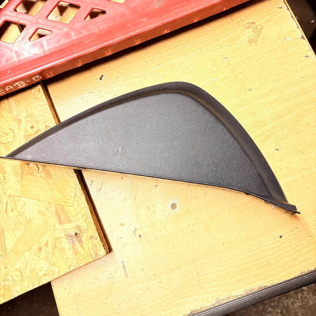 VAUXHALL MOKKA 2013 DASHBOARD END CAP TRIM COVER RIGHT SIDE