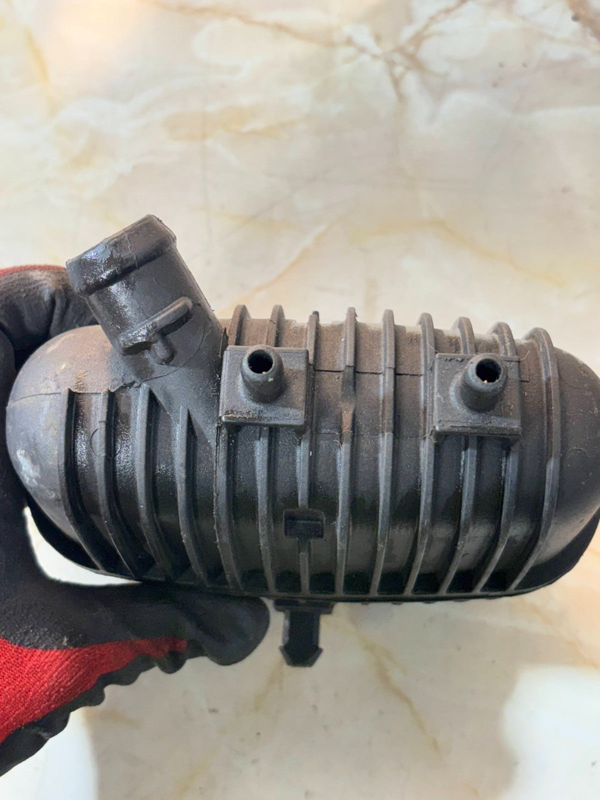 AUDI A4 B7 2.0 TDI INTERCOOLER PLUSATION DAMPER 8E0 129 955