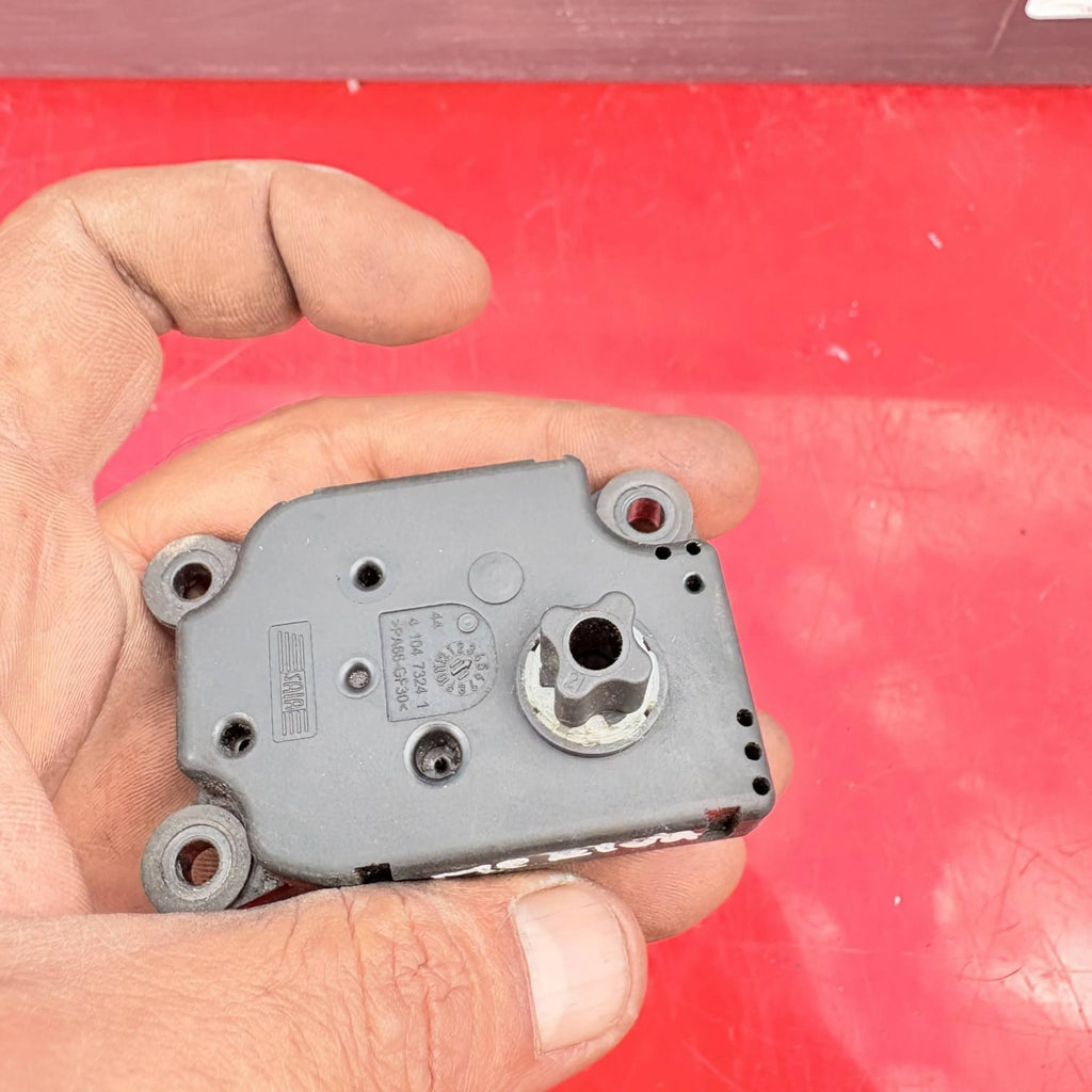 VAUXHALL/OPEL INSIGNIA HEATER FLAP ACTUATOR 52433779R0