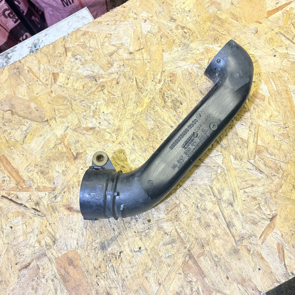 PEUGEOT 3008 MK1 AIR INTAKE PIPE 9656673480 1.6 HDI 9HZ