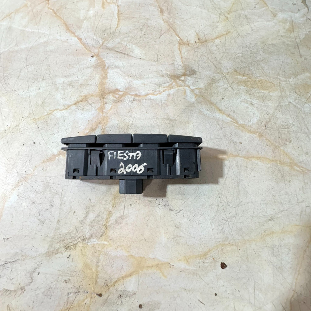 Ford Fiesta 01-08 Fusion 02-12 Heated Front/Rear Screen Switch Pack 2S6T18K574AC