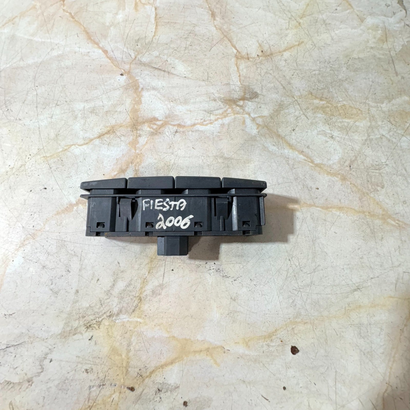 Ford Fiesta 01-08 Fusion 02-12 Heated Front/Rear Screen Switch Pack 2S6T18K574AC
