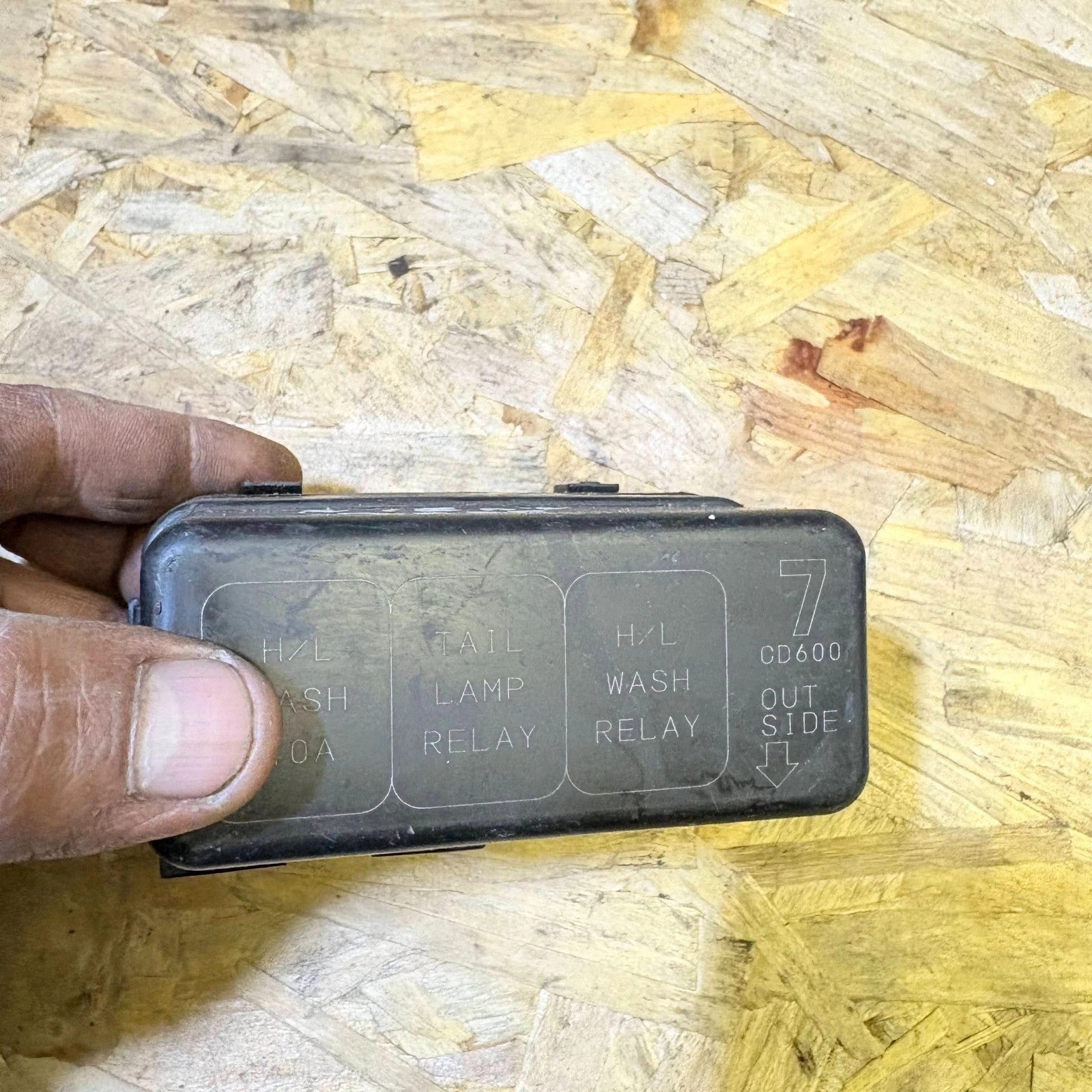 NISSAN QASHQAI 2005 J11 FUSE RELAY BOX 24382AD100