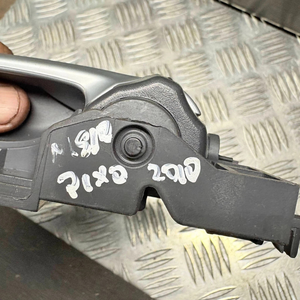 Nissan Pixo UA0 03/2009-08/2013 Rear Left Inner Door Handle Passenger Side 83130