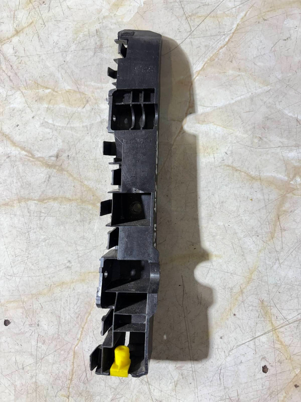VAUXHALL CORSA E MK4 2014-2019 LEFT REAR BUMPER BRACKET 39085591