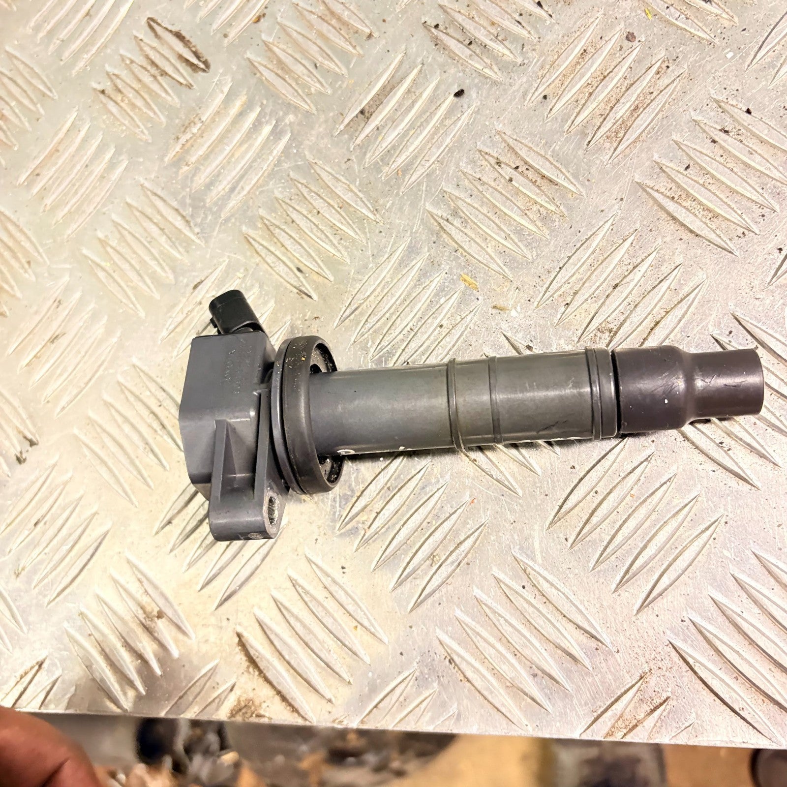 TOYOTA RAV4 2002 IGNITION COIL 90919-02243