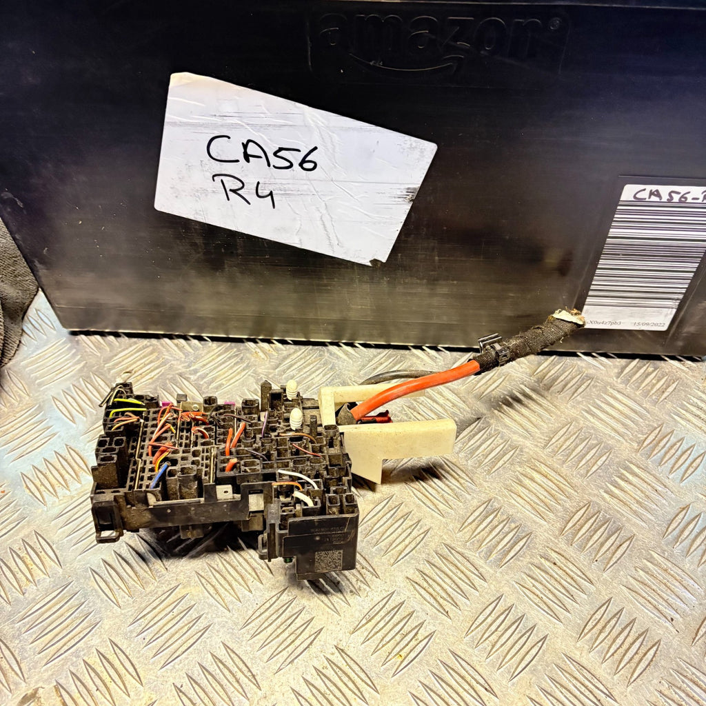 SKODA OCTAVIA MK3 2013-2016 1.6 TDI MANUAL FUSE/RELAY BOX 5Q0 937 615 C
