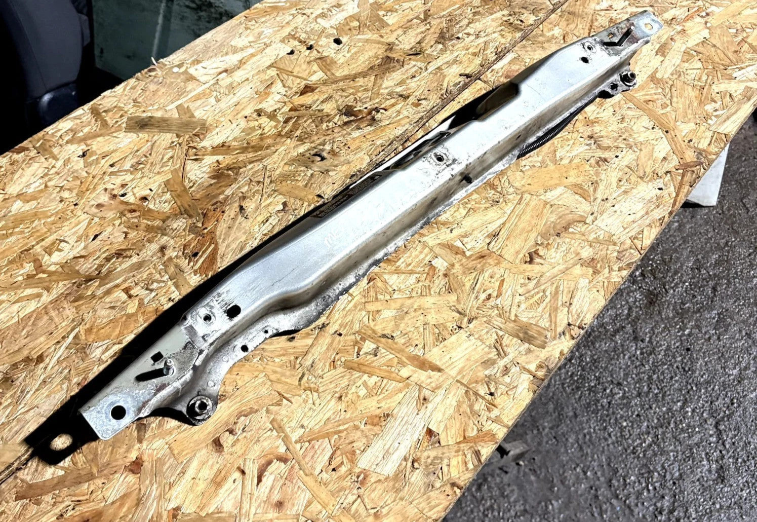 Vauxhall Meriva B Mk2 Slam Panel Front Bar Brown Z40W 13266113 2011 Ref 1B