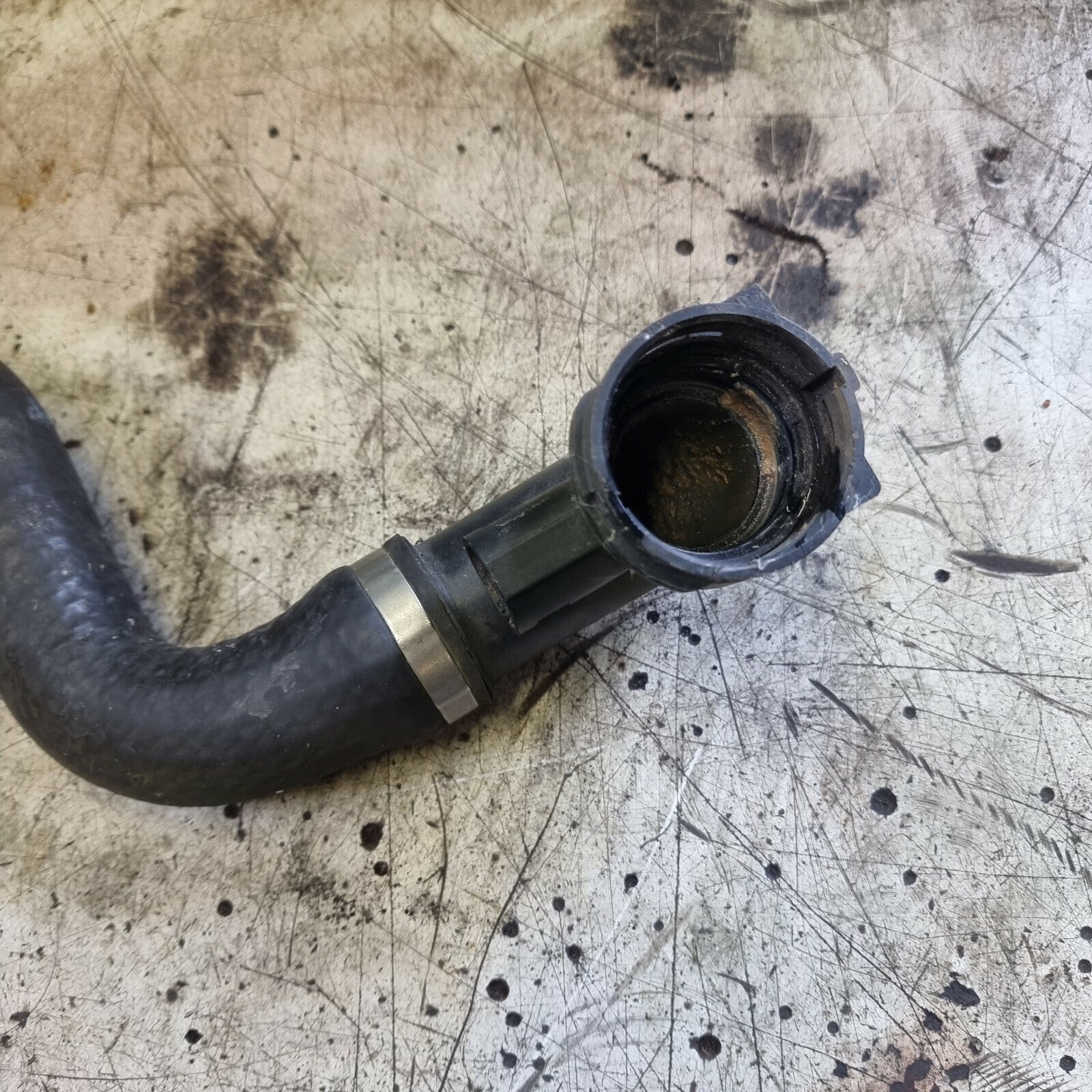 BMW X5 E53 4.4i 4.6is V8 2000-2003 Lower Radiator Coolant Hose 11537500750