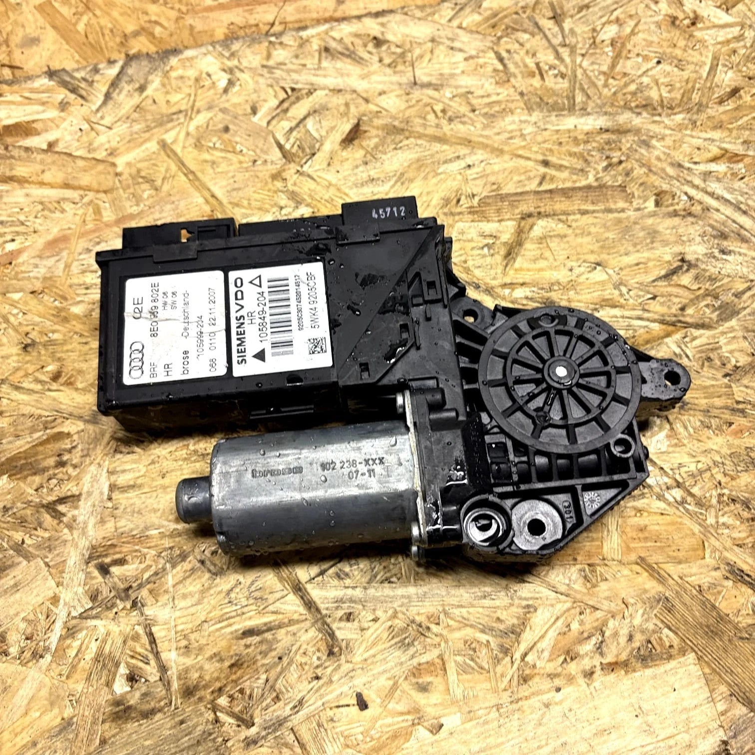 Audi A4 2008 Driver Rear Window Regulator Motor 02E 8E0959802E Siemens 105849204
