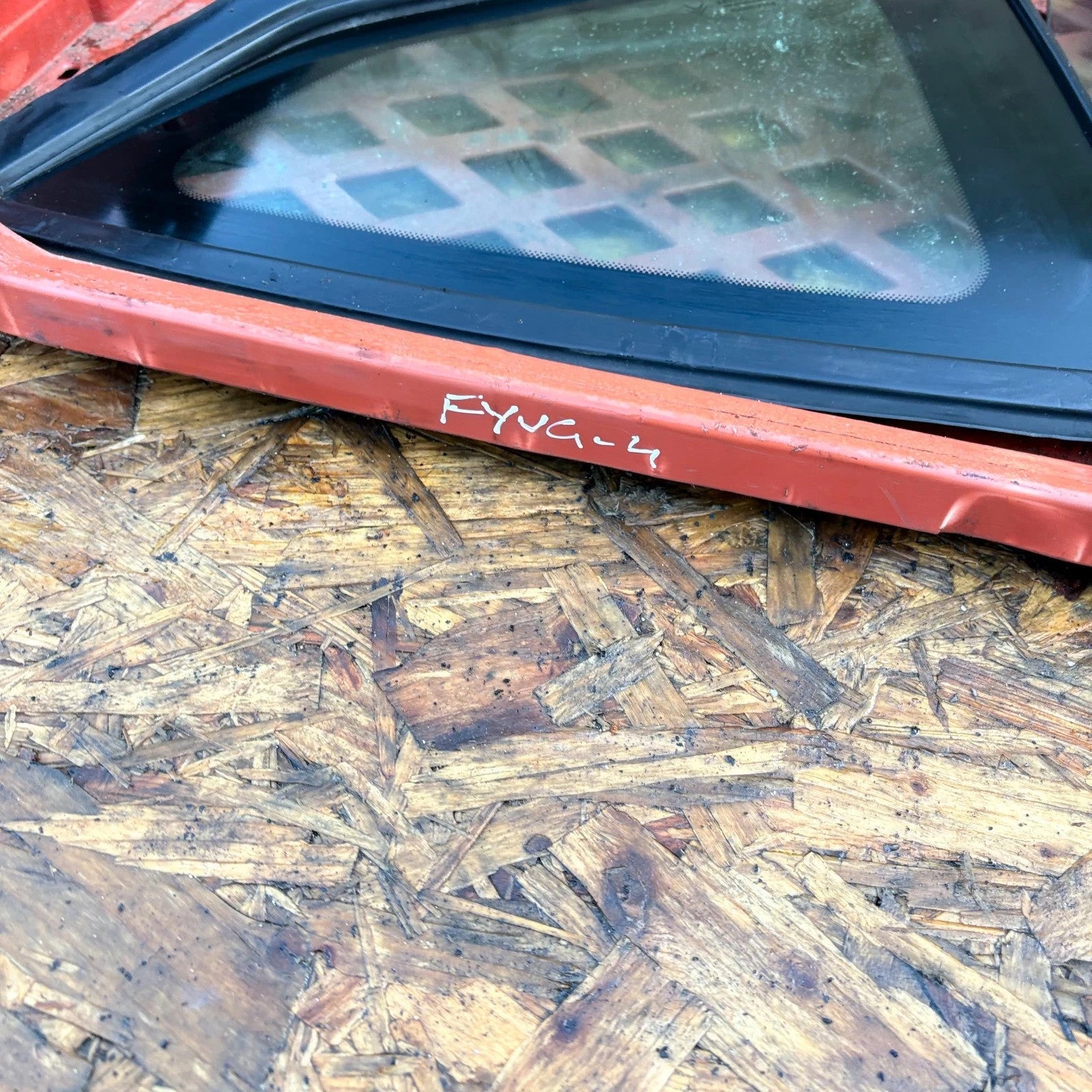 Citroen Grand C4 Picasso Mk2 2014-2018 Rear Left Quarter Glass NSR 9676915480