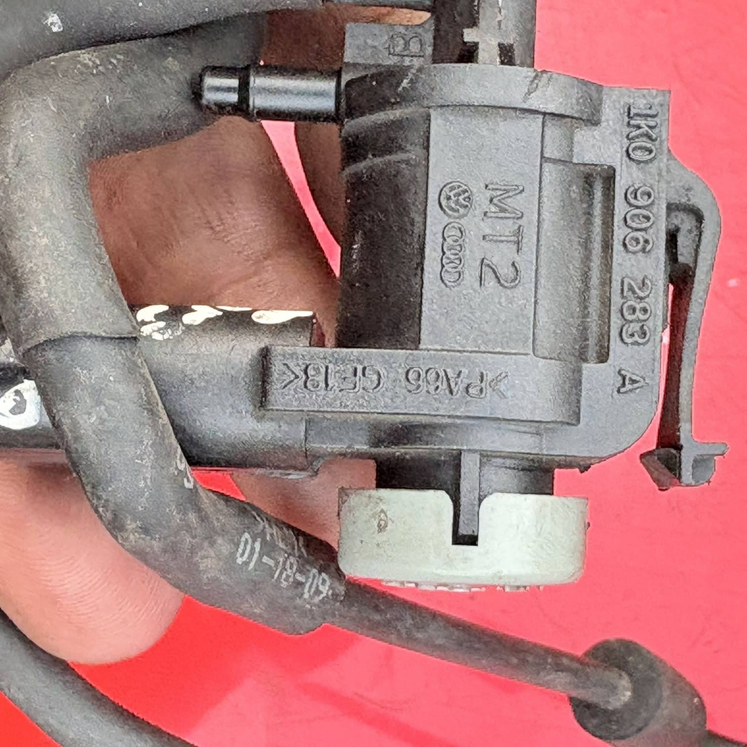 KIA SORENTO 2002-2009 EGR SOLENOID VALVE
