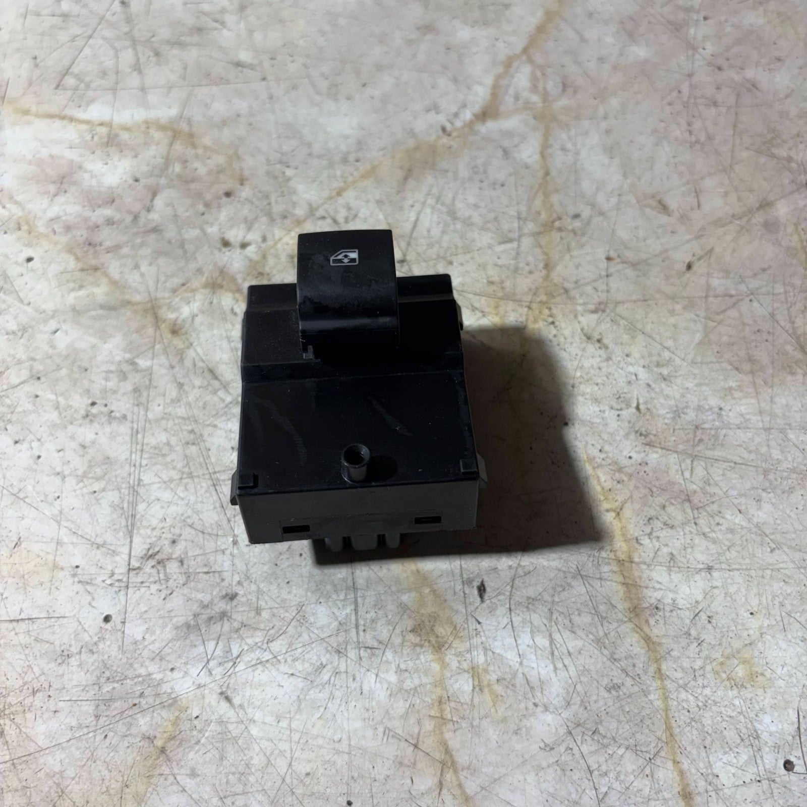 VAUXHALL ADAM M13 2013-2019 FRONT LEFT PASSENGER ELECTRIC WINDOW SWITCH