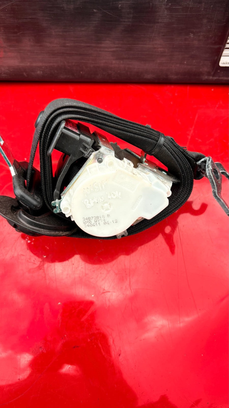 BMW 2011 FRONT PASSENGER LEFT SIDE SEAT BELT 34073018B