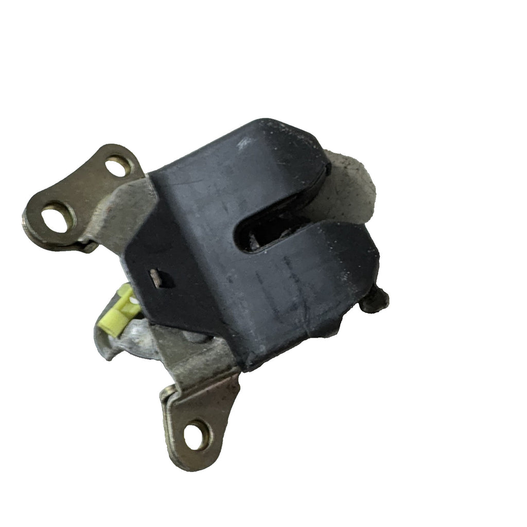 Toyota Avensis T22 Hatchback Tailgate Lock Catch Latch Rear 1998-2003
