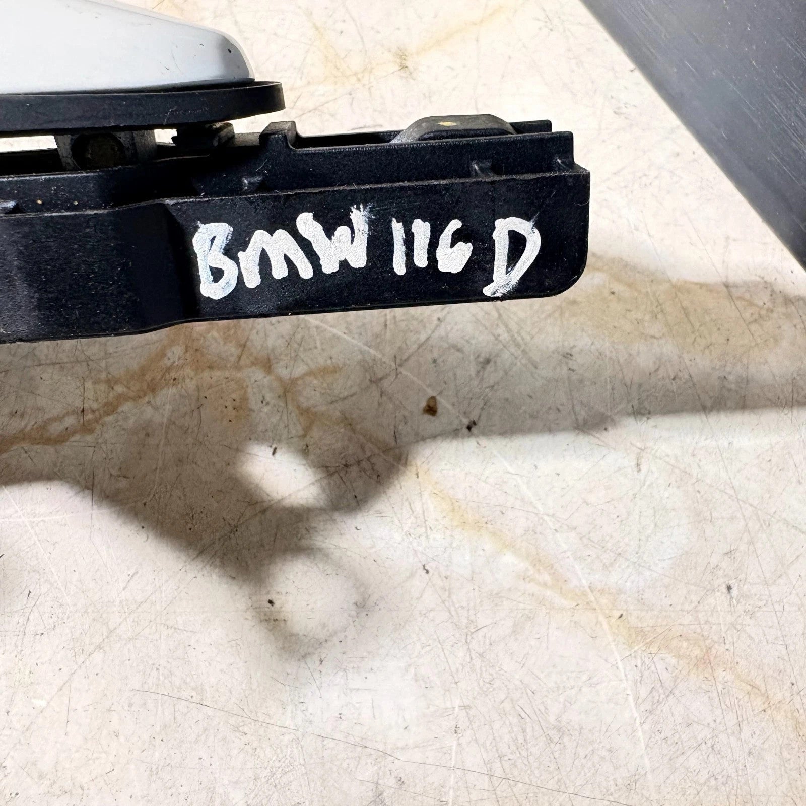 BMW 1 116D F20 MK2 5DRS HATCH FRONT LEFT SIDE DOOR HANDL 11-19