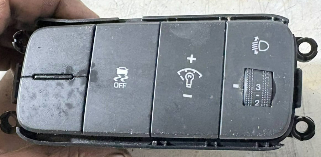 HYUNDAI I10 MK2 2014 HEADLIGHT LEVEL ADJUSTMEN TRACTION CONTROL SWITCH 299131553