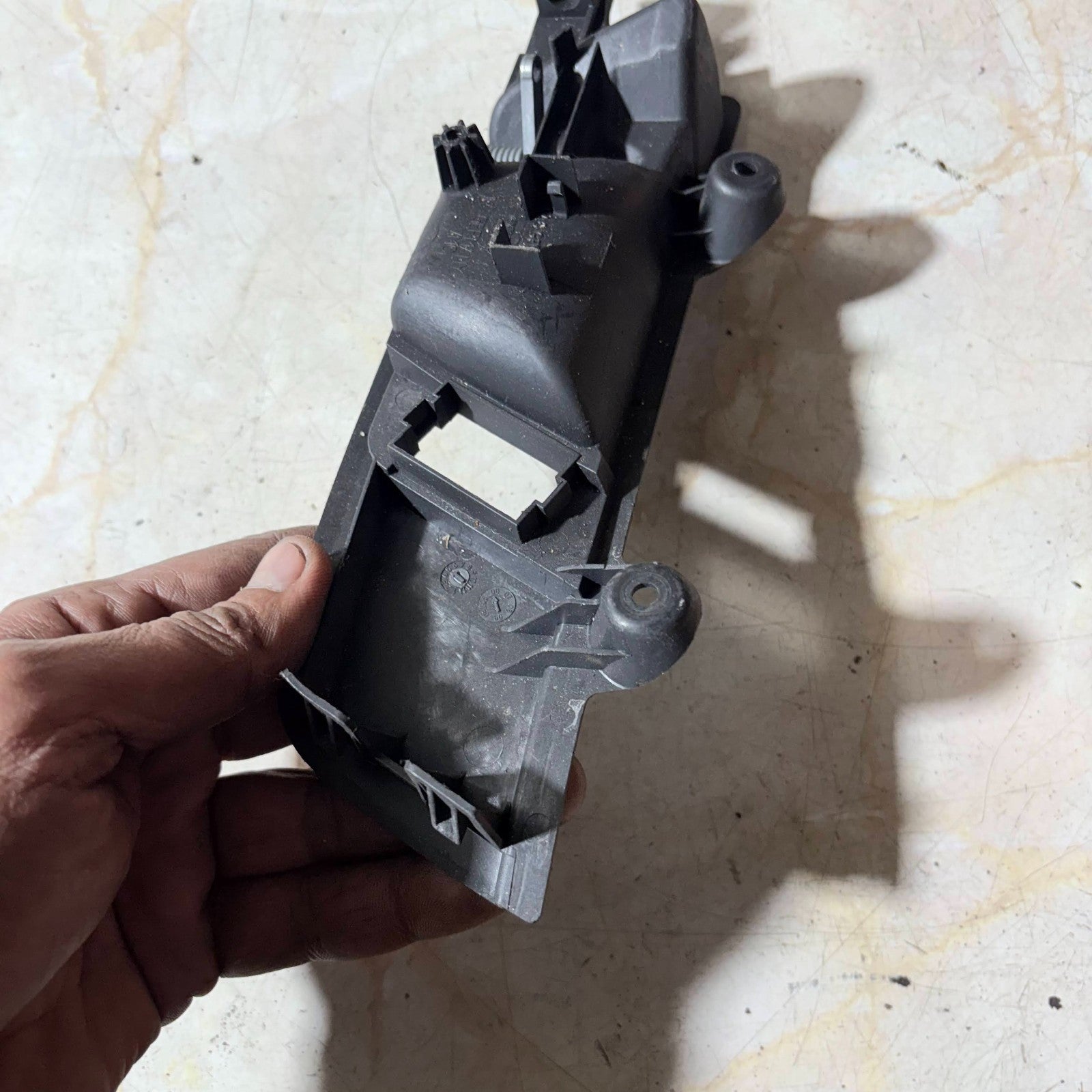 2006 AUDI A4 FACELIFT OFFSIDE RIGHT FRONT INNER DOOR HANDLE