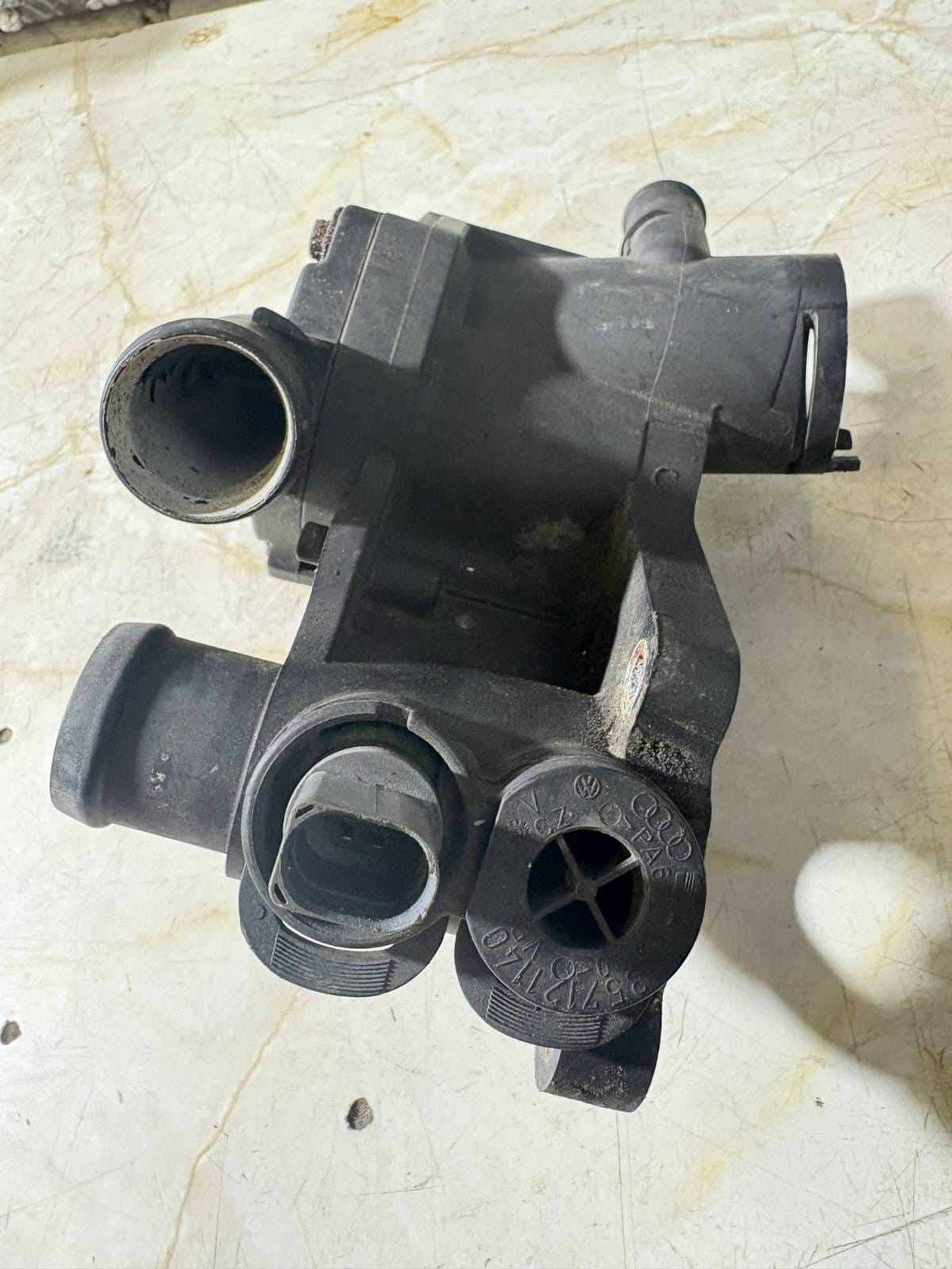 THERMOSTAT HOUSING (Aluminum) VW Volkswagen 3571211402