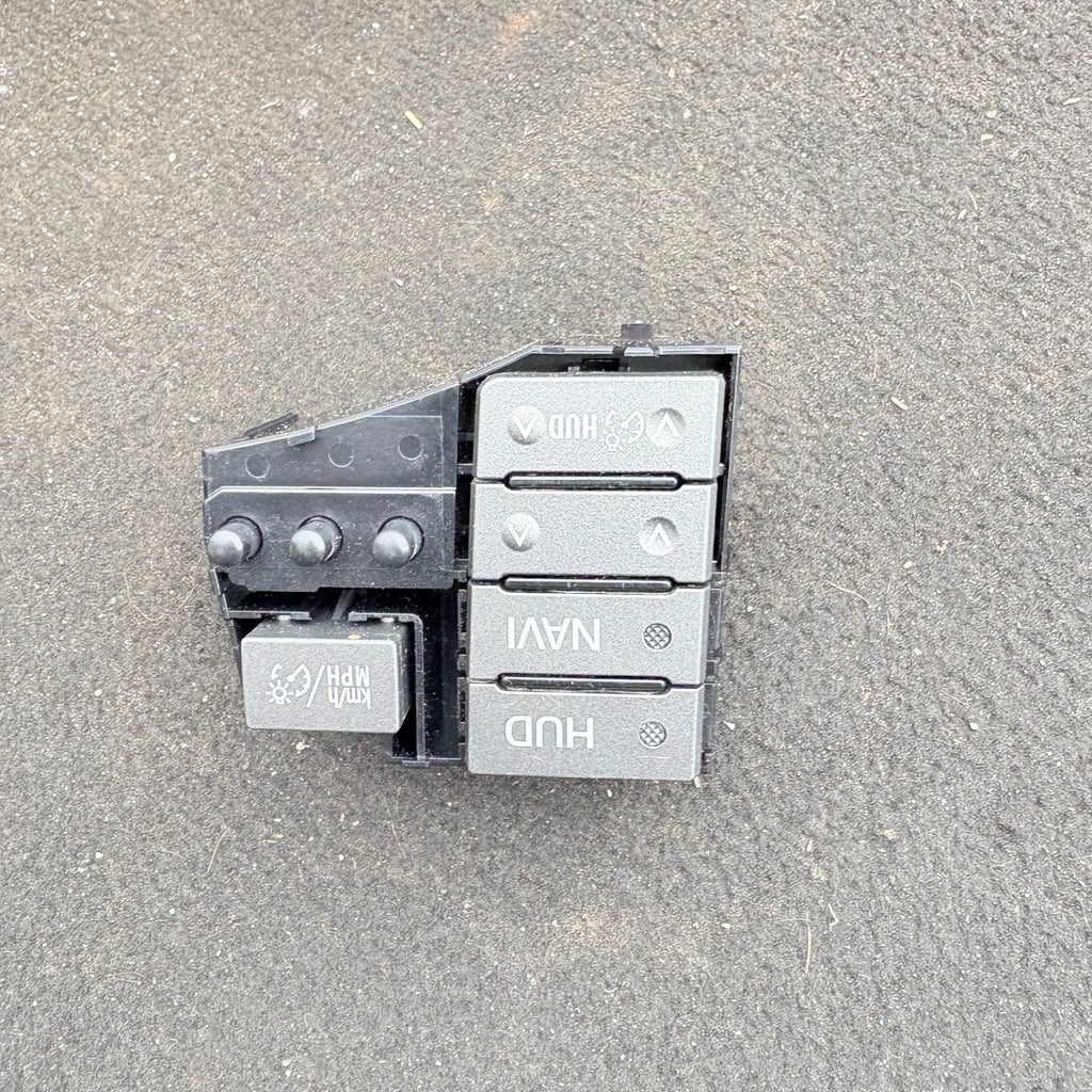 TOYOTA PRIUS HUD NAVIGATION CONTROL SWITCH 75D800 MK3 2009-2015