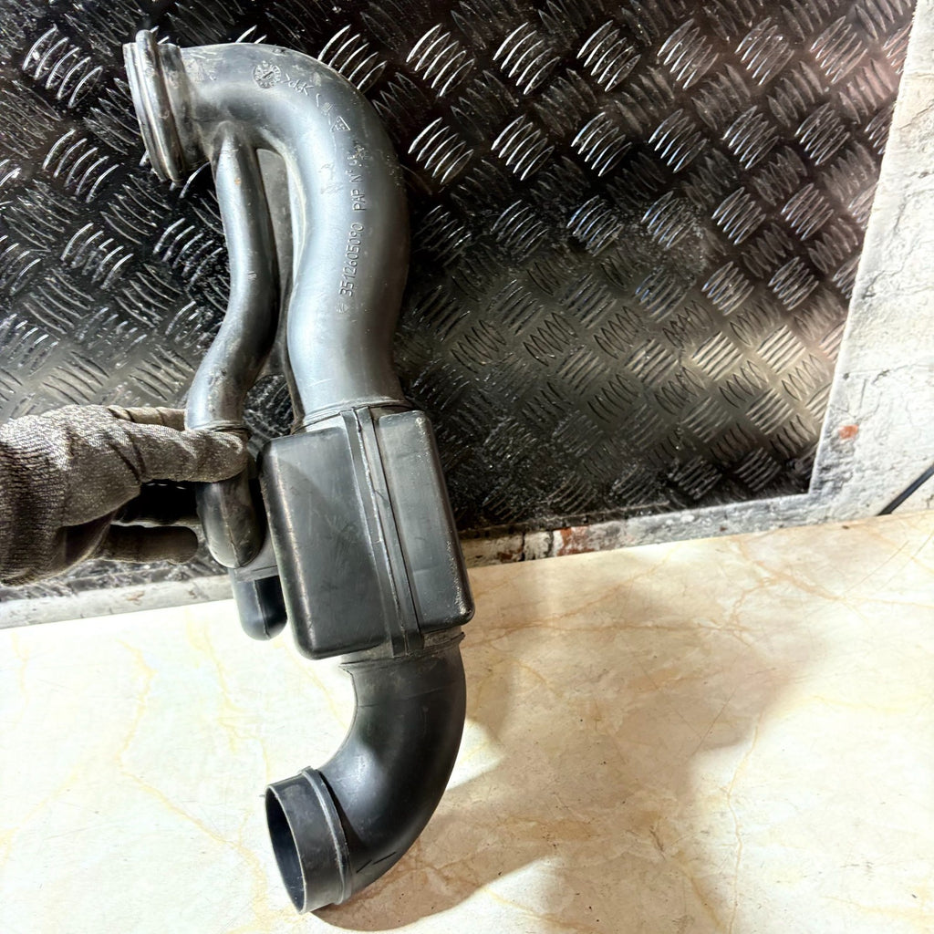 CITROEN XSARA PICASSO 99-10 AIR INTAKE RESONATOR BOX PIPE 9636020480 3512605090
