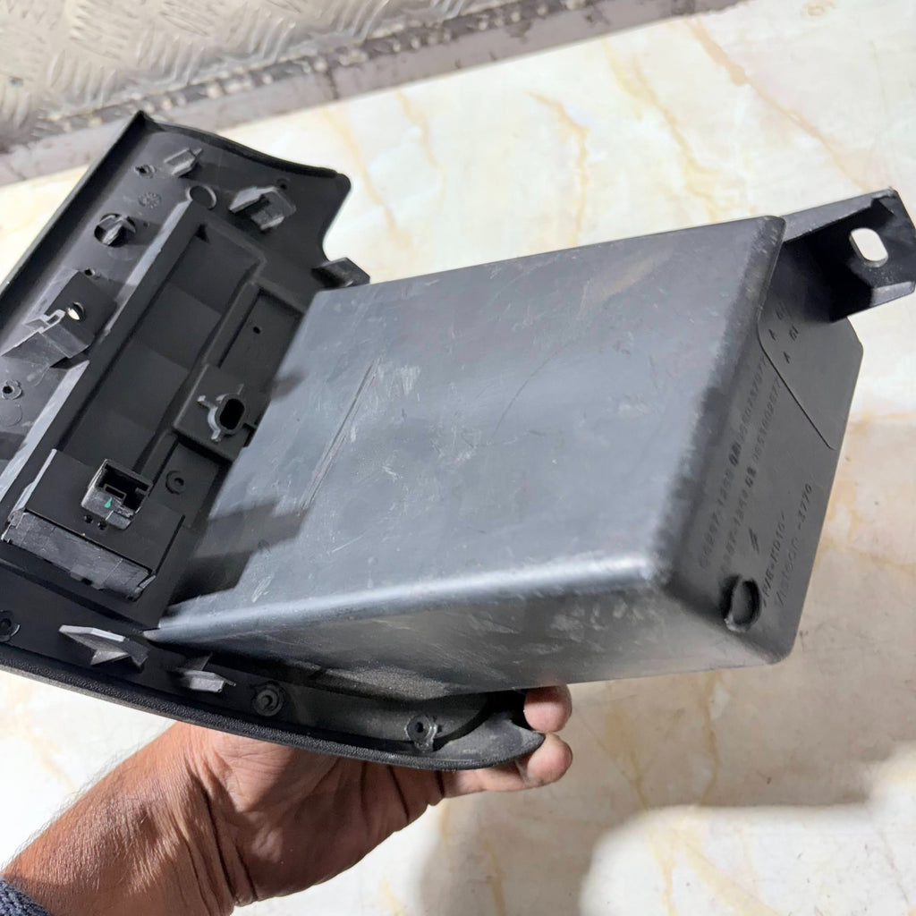 Citroen C4 2004-2010 DASHBOARD SWITCH PANEL TRIM COIN TRAY STORAGE 9653802577