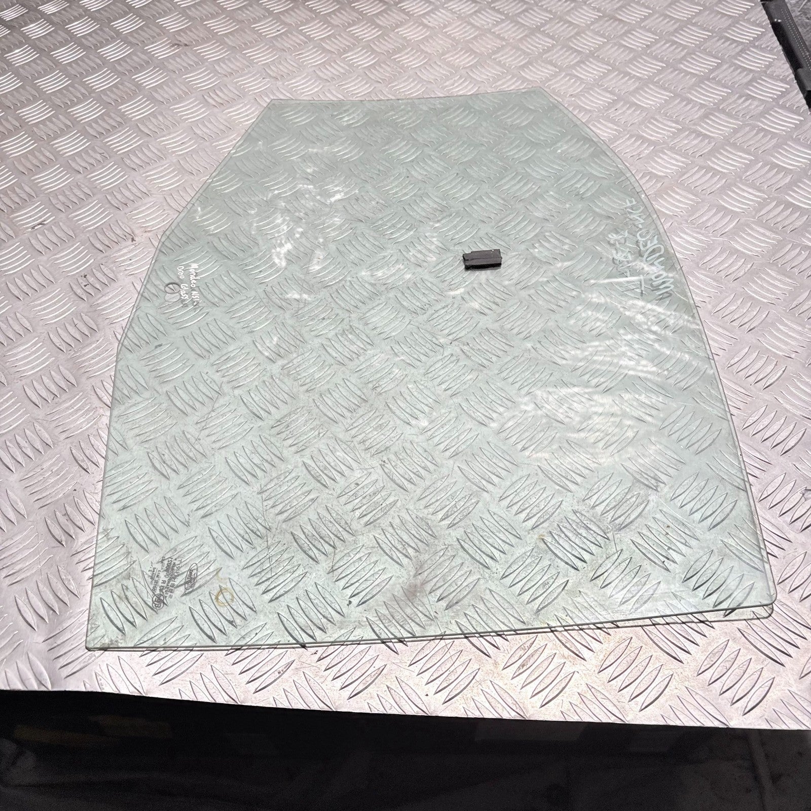 Ford Mondeo MK3 00-07 Front Left Passenger Door Glass Window 1S71F21411AA 5 DR
