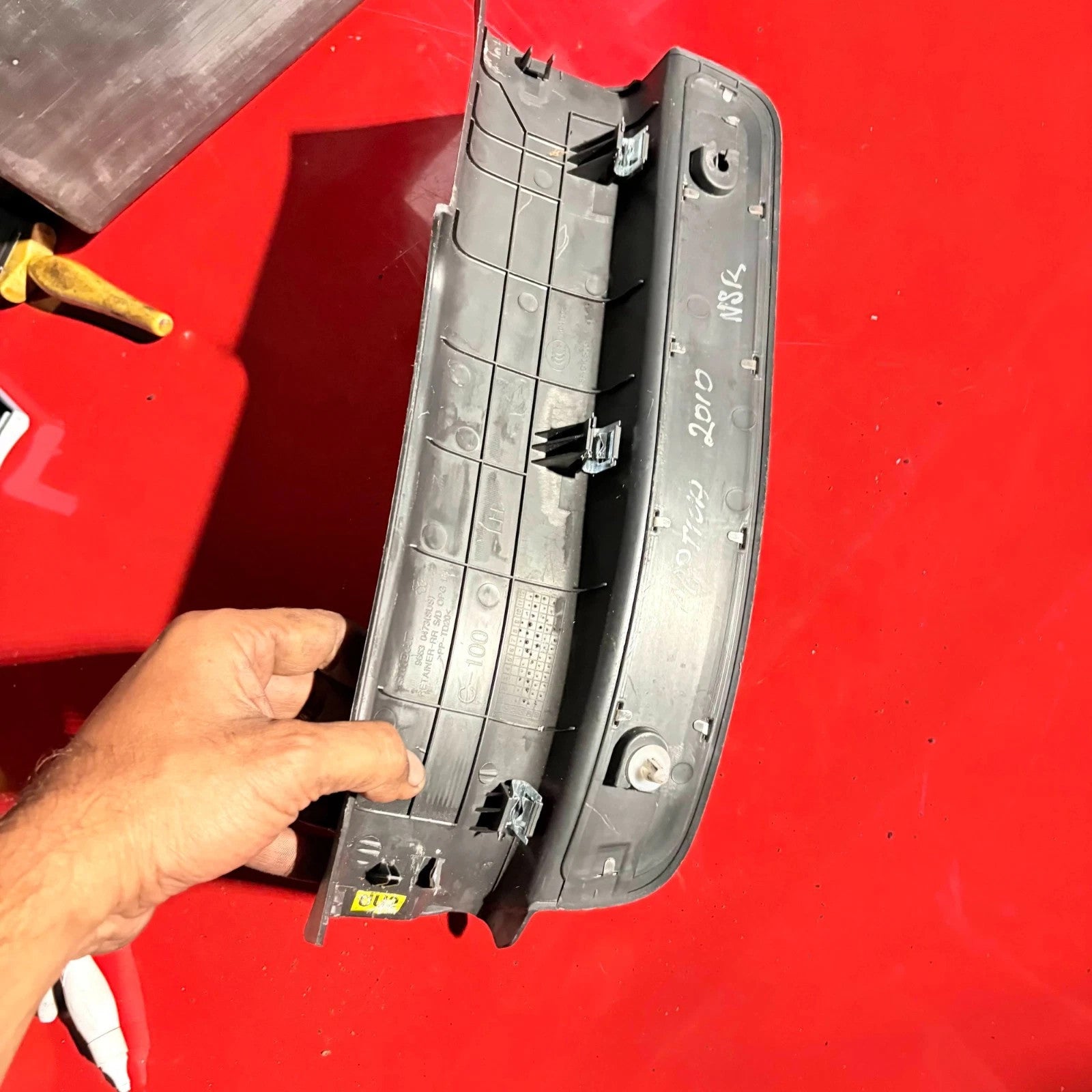 Chevrolet Captiva 2010 Left side Rear Door Step Sill Kick Plate A047002