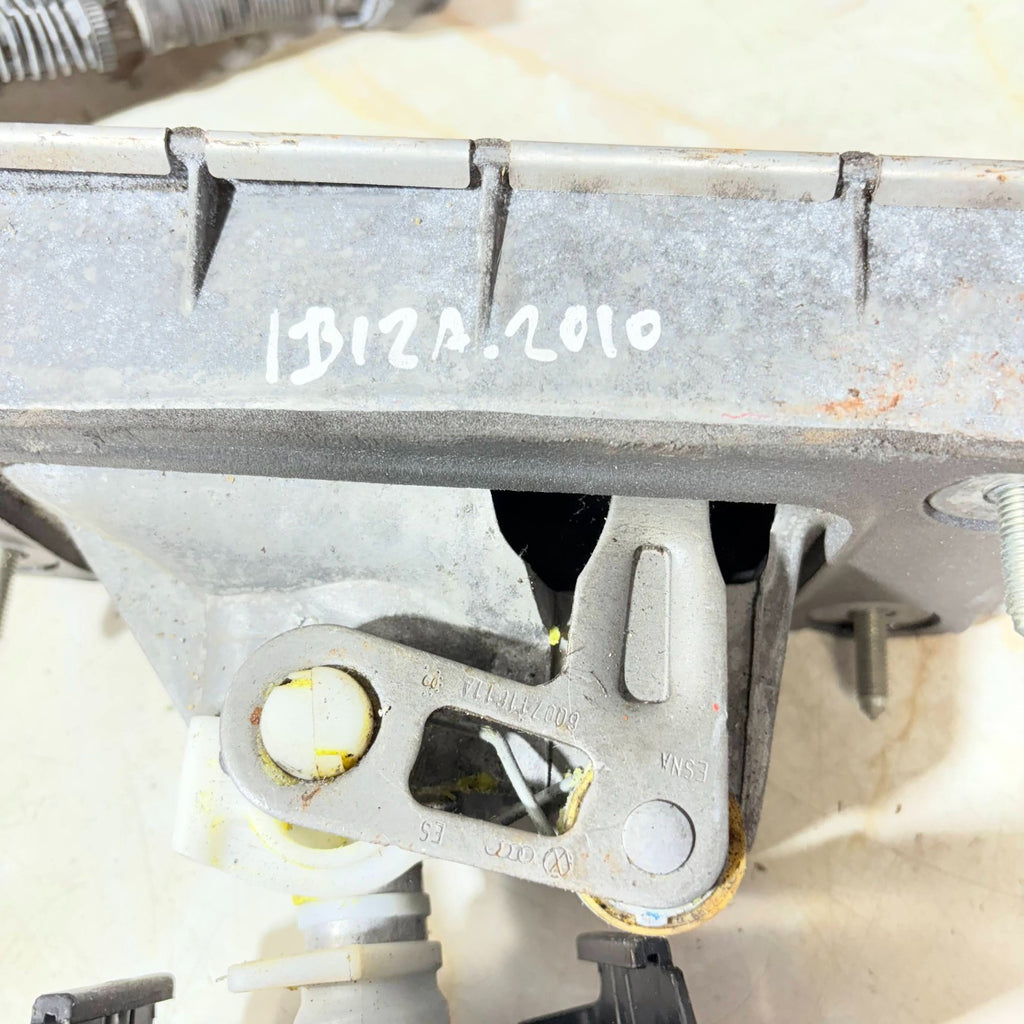 SEAT Ibiza 6J 6P 2009-2017 6 Speed Manual Gear Selector Linkage 6Q0711061