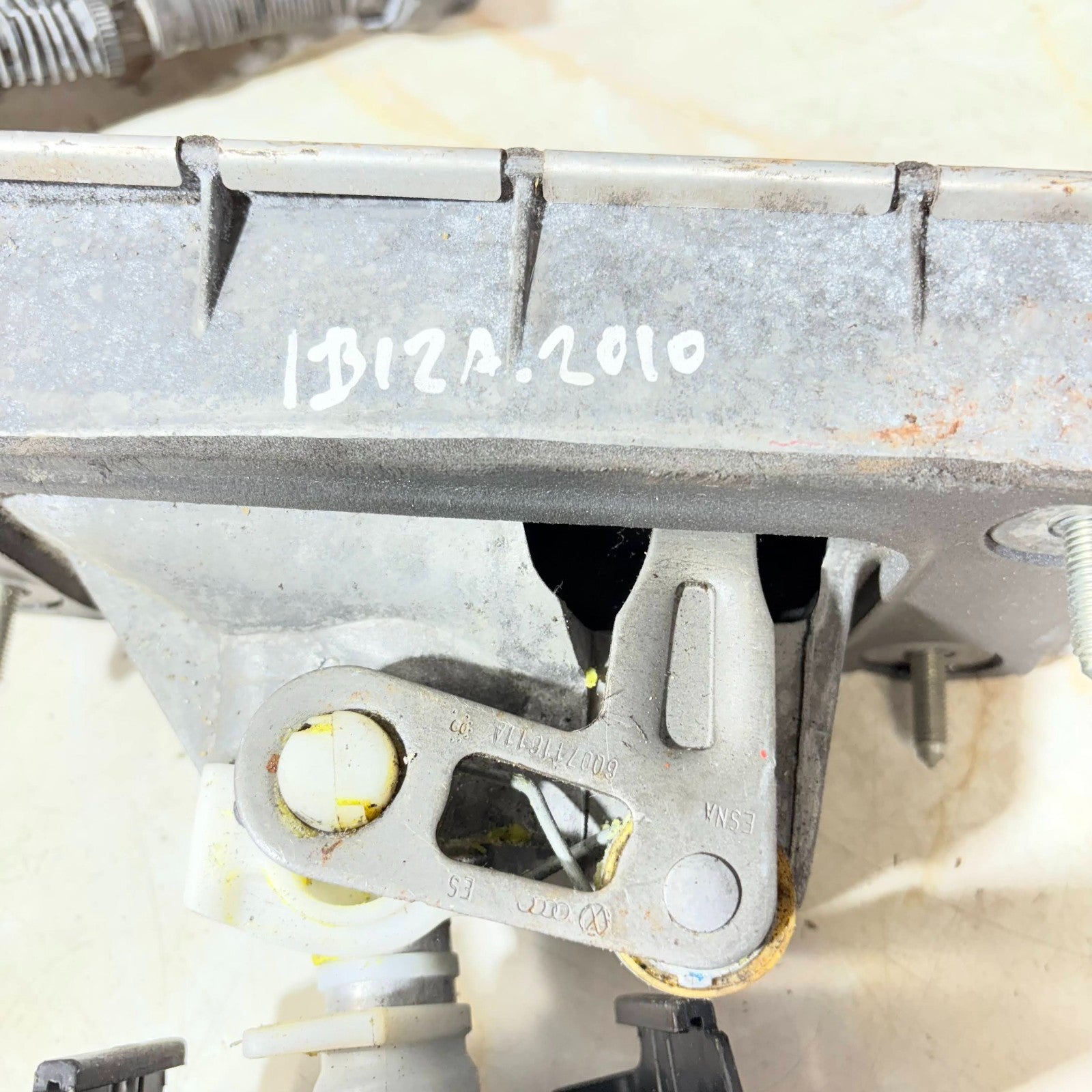 SEAT Ibiza 6J 6P 2009-2017 6 Speed Manual Gear Selector Linkage 6Q0711061