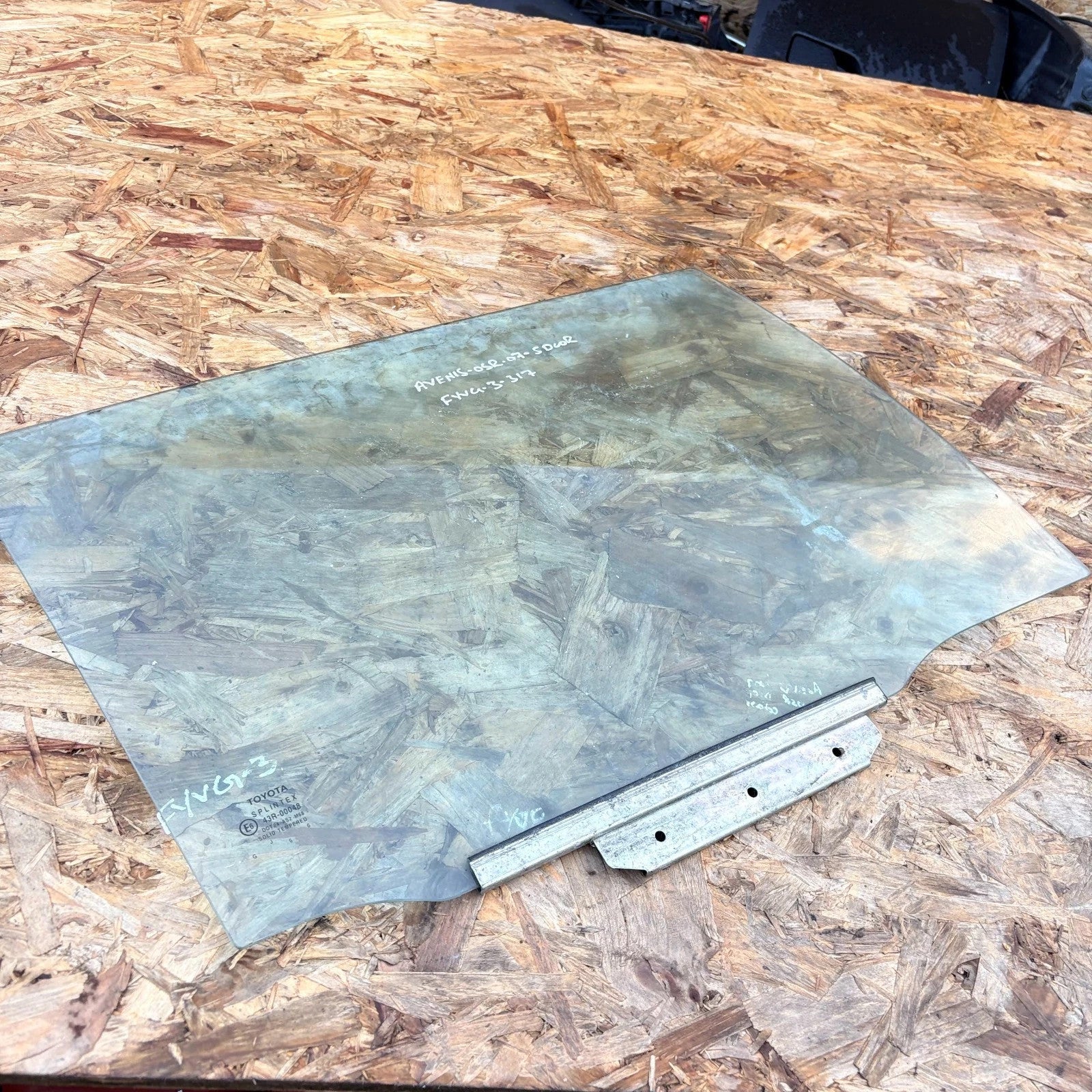 Door-Drop Glass - REAR RIGHT for Toyota Avensis 2007