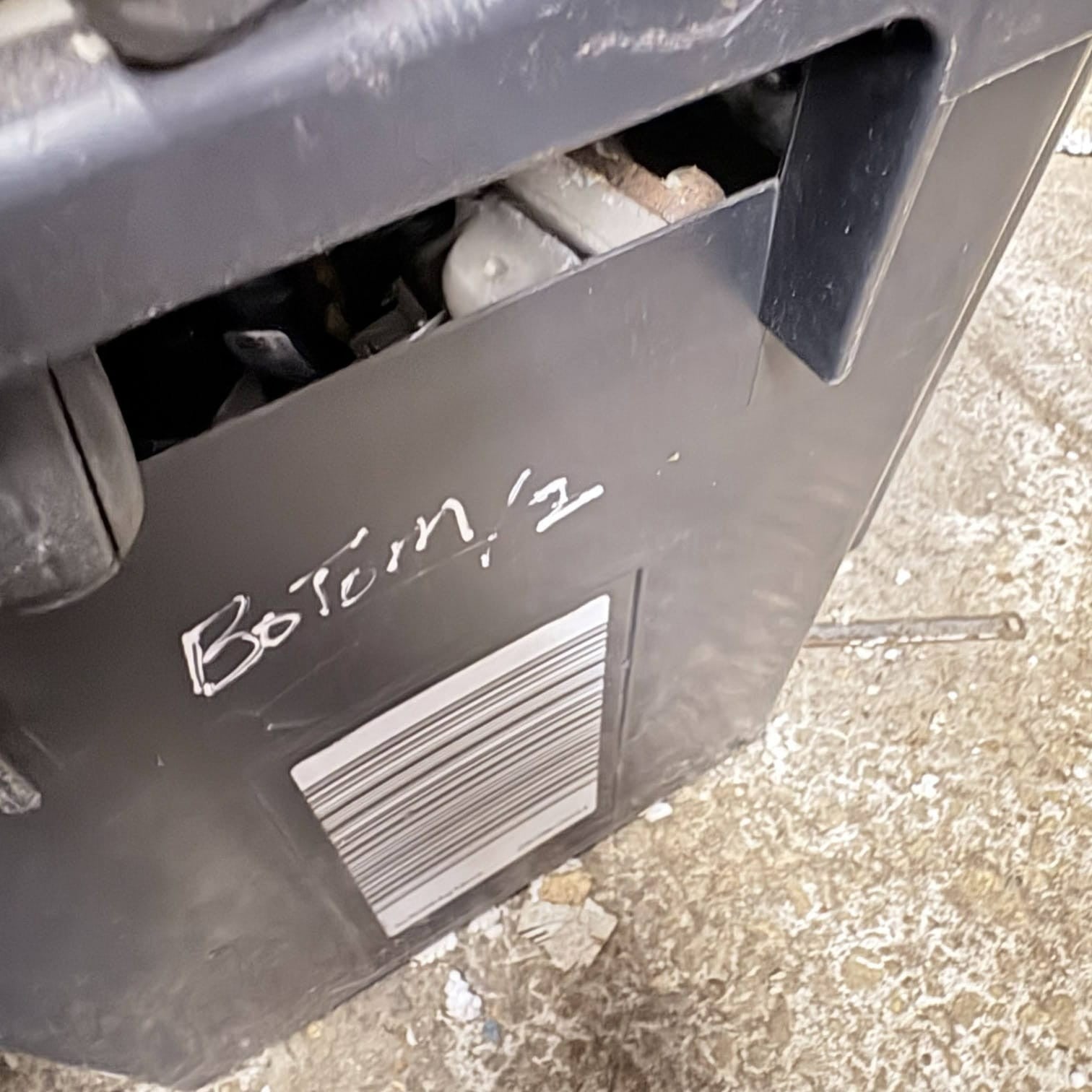 2007 NISSAN MICRA DOOR HANDLE PASSENGER REAR SIDE 5010800006